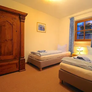  Apartment Adriana
